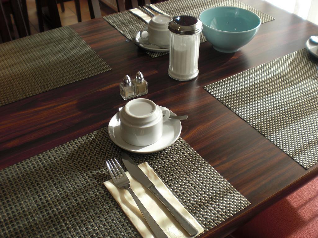 Hotel Garni Stadt Friedberg Friedberg  Ngoại thất bức ảnh
